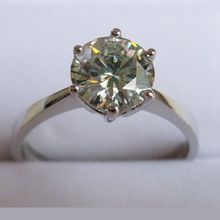 Moissanite