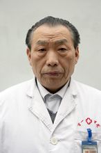 Li Hong-Cheng: Chengdu Első Népi Kórház főorvosa